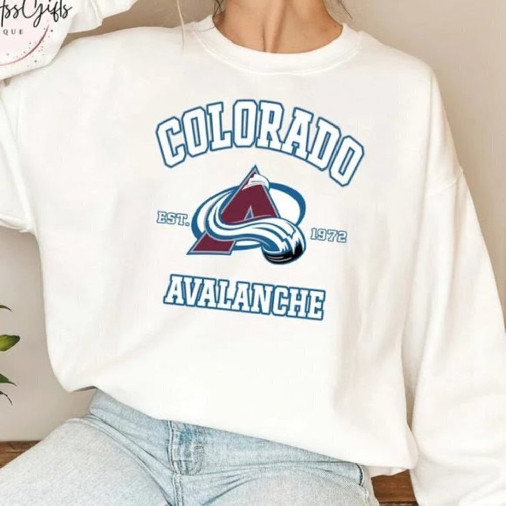 Colorado Avalanche NHL Hockey Fan Classic Crewneck Sweatshirt